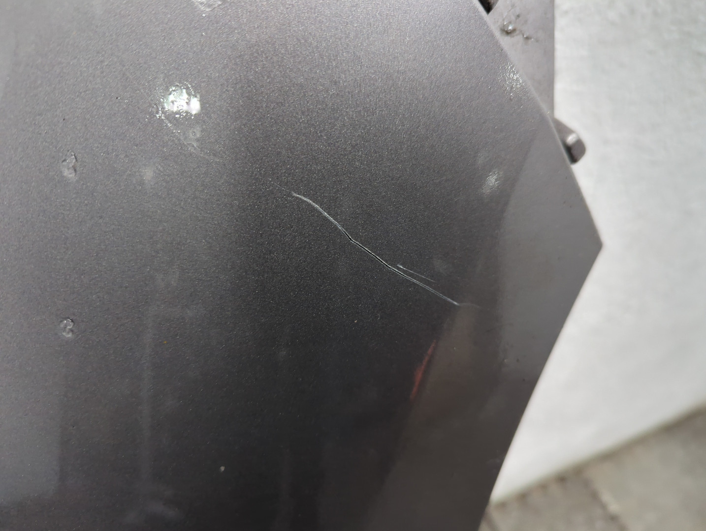 Крыло переднее правое