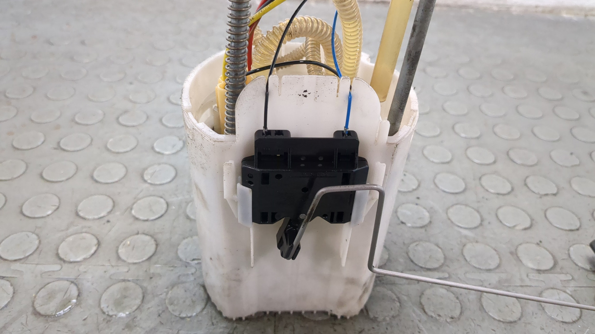 Насос топливный электрический