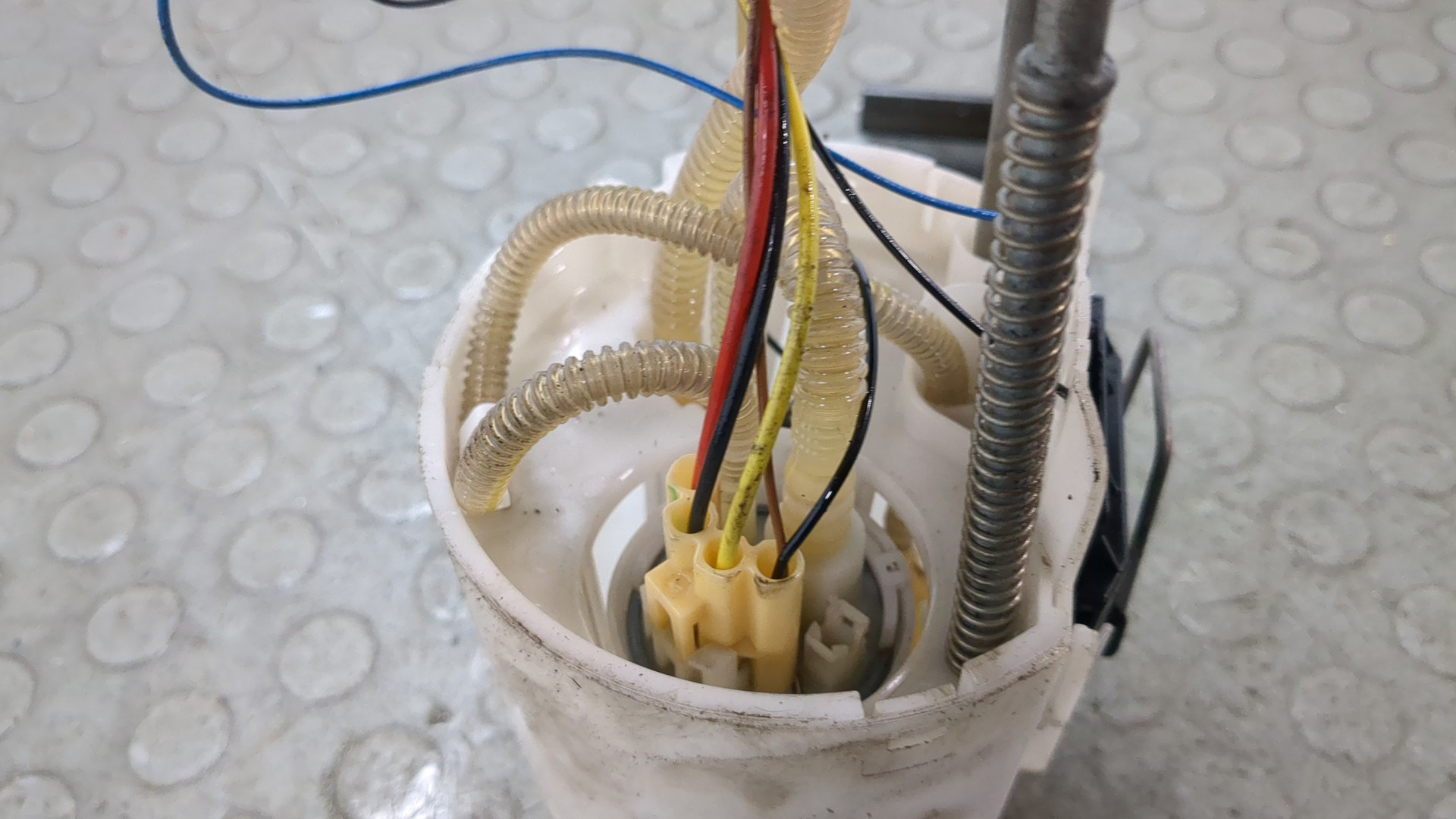 Насос топливный электрический