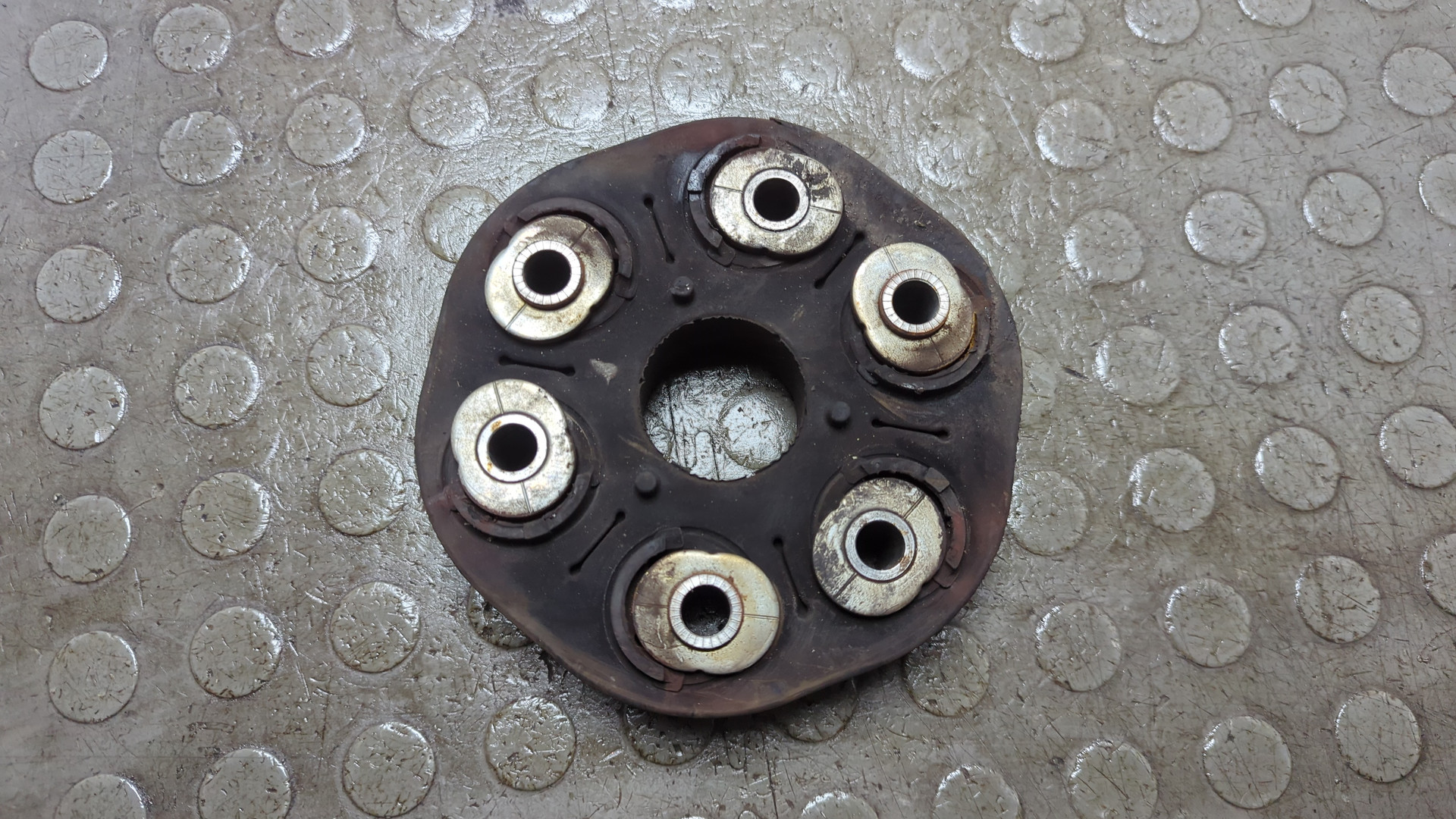 Муфта эластичная карданного вала