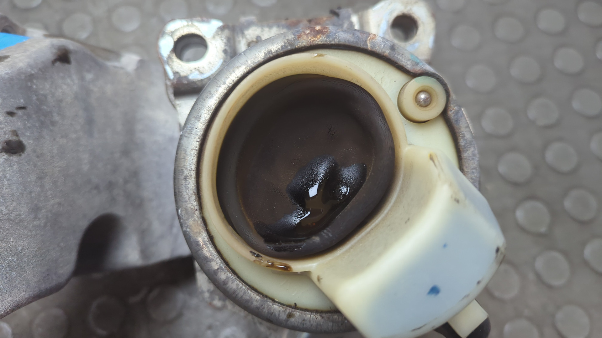 Опора двигателя правая