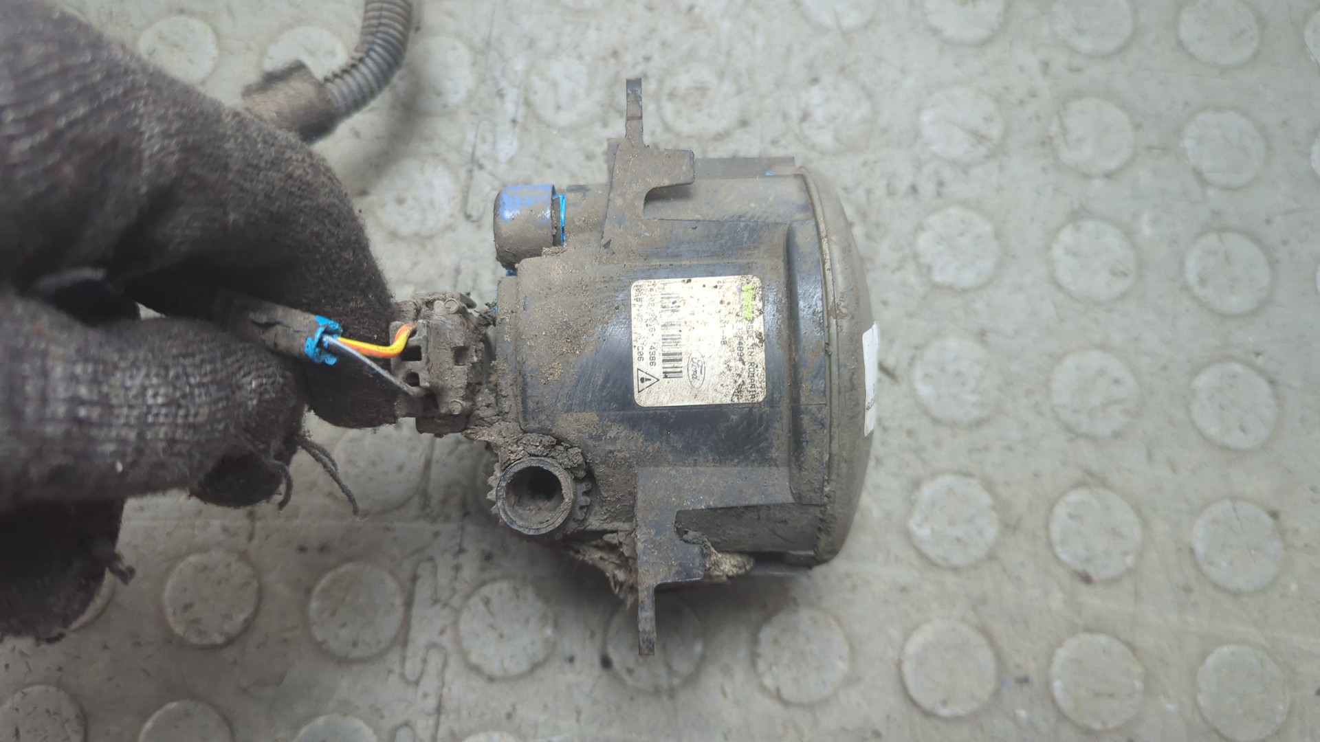 Фара противотуманная левая