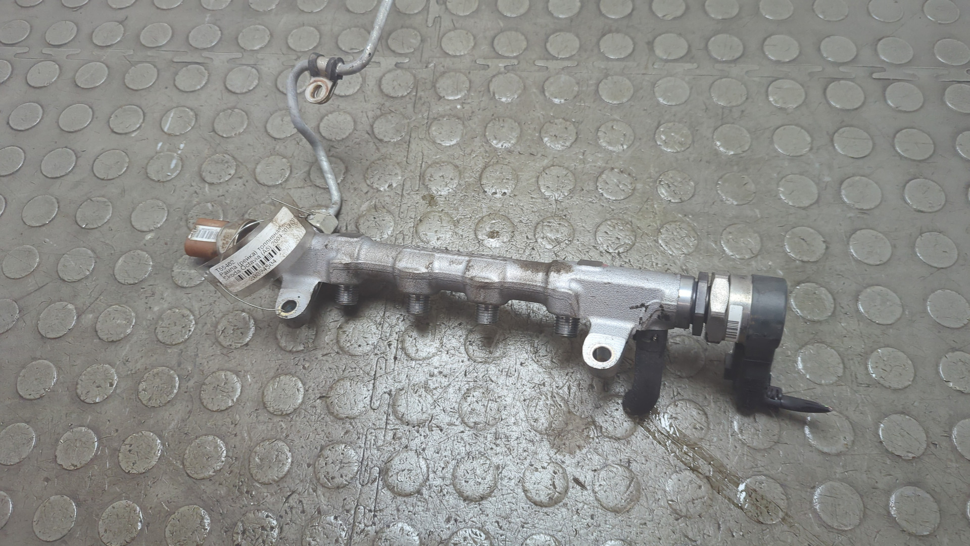 Рейка топливная (рампа)