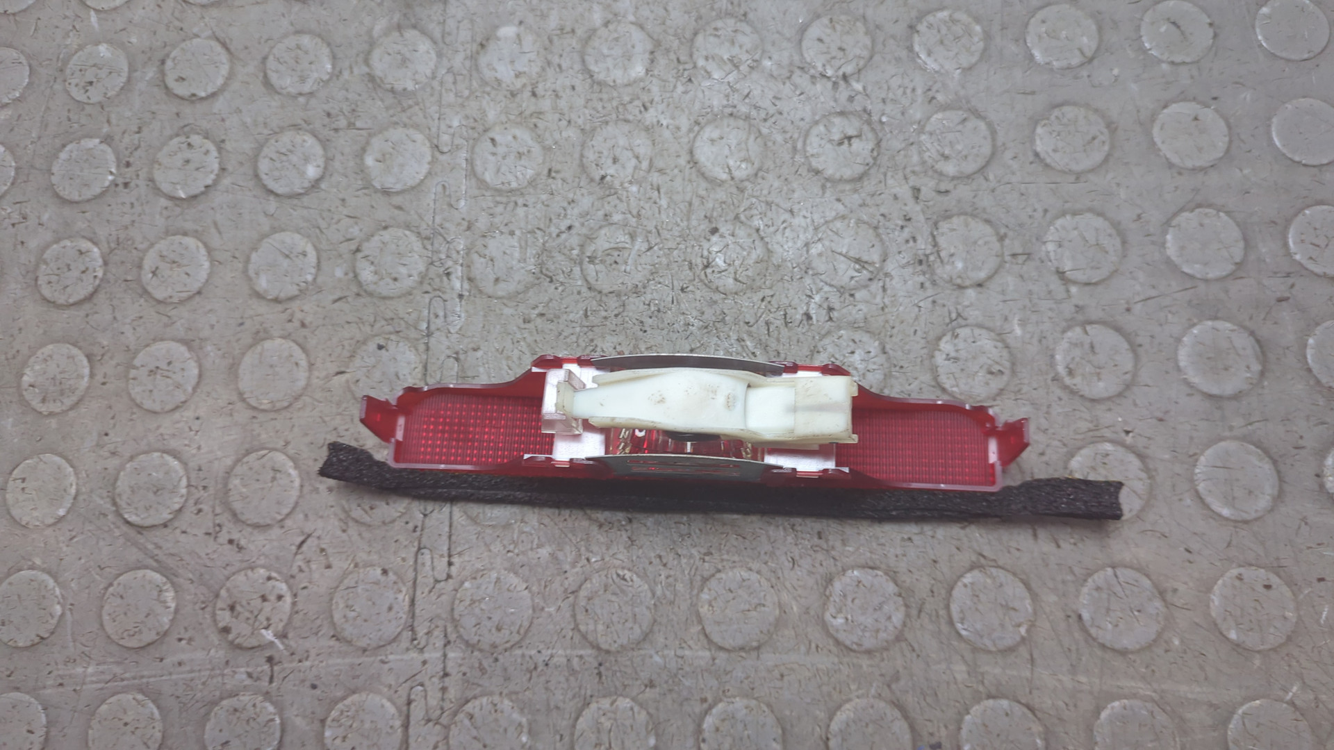 Фонарь задний (стоп сигнал)