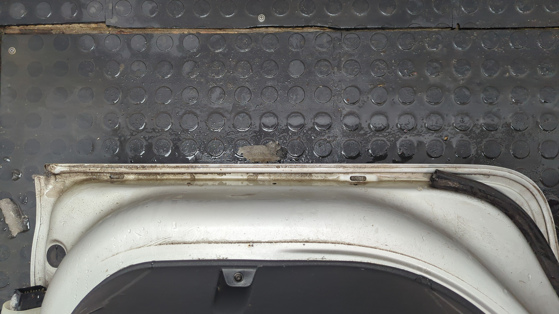 Дверь задняя левая