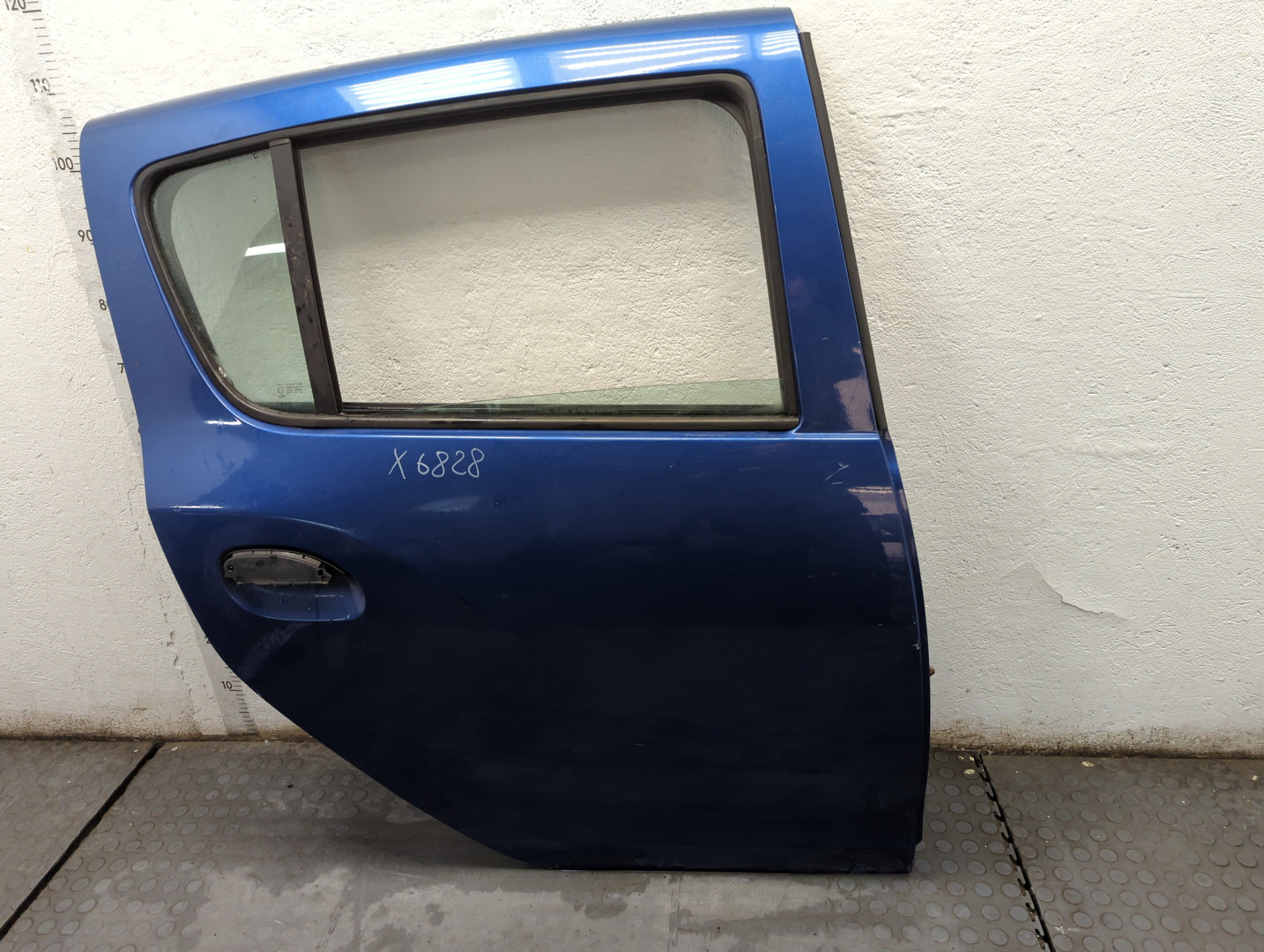 Дверь задняя правая