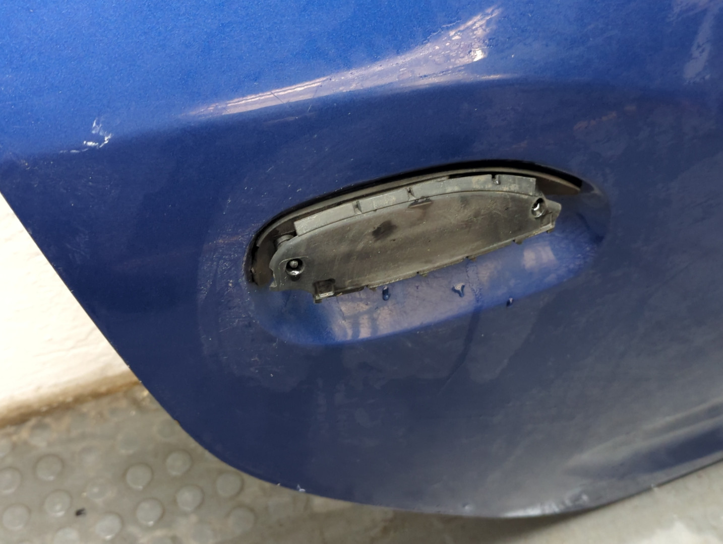 Дверь задняя правая