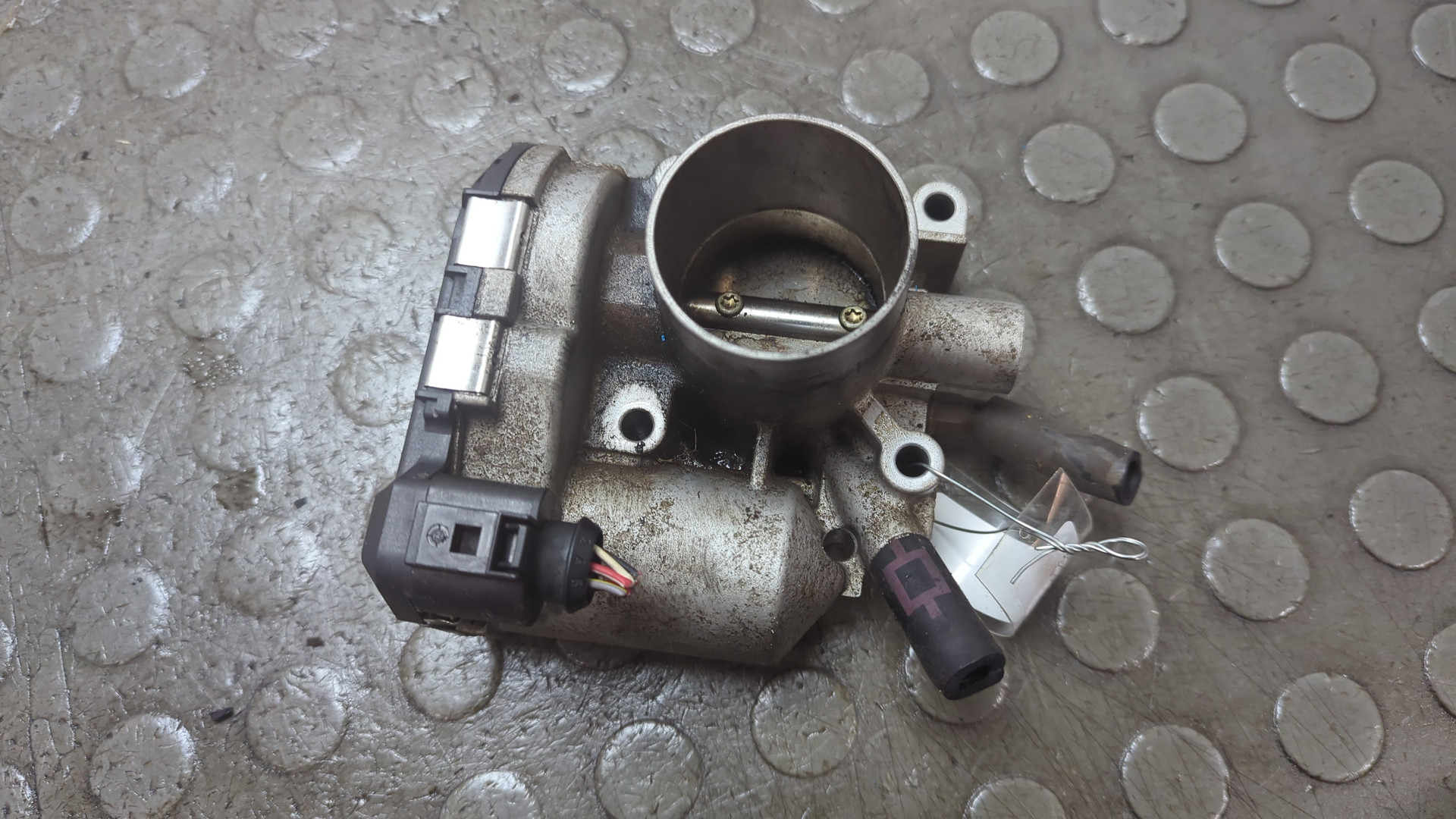 Заслонка дроссельная электрическая