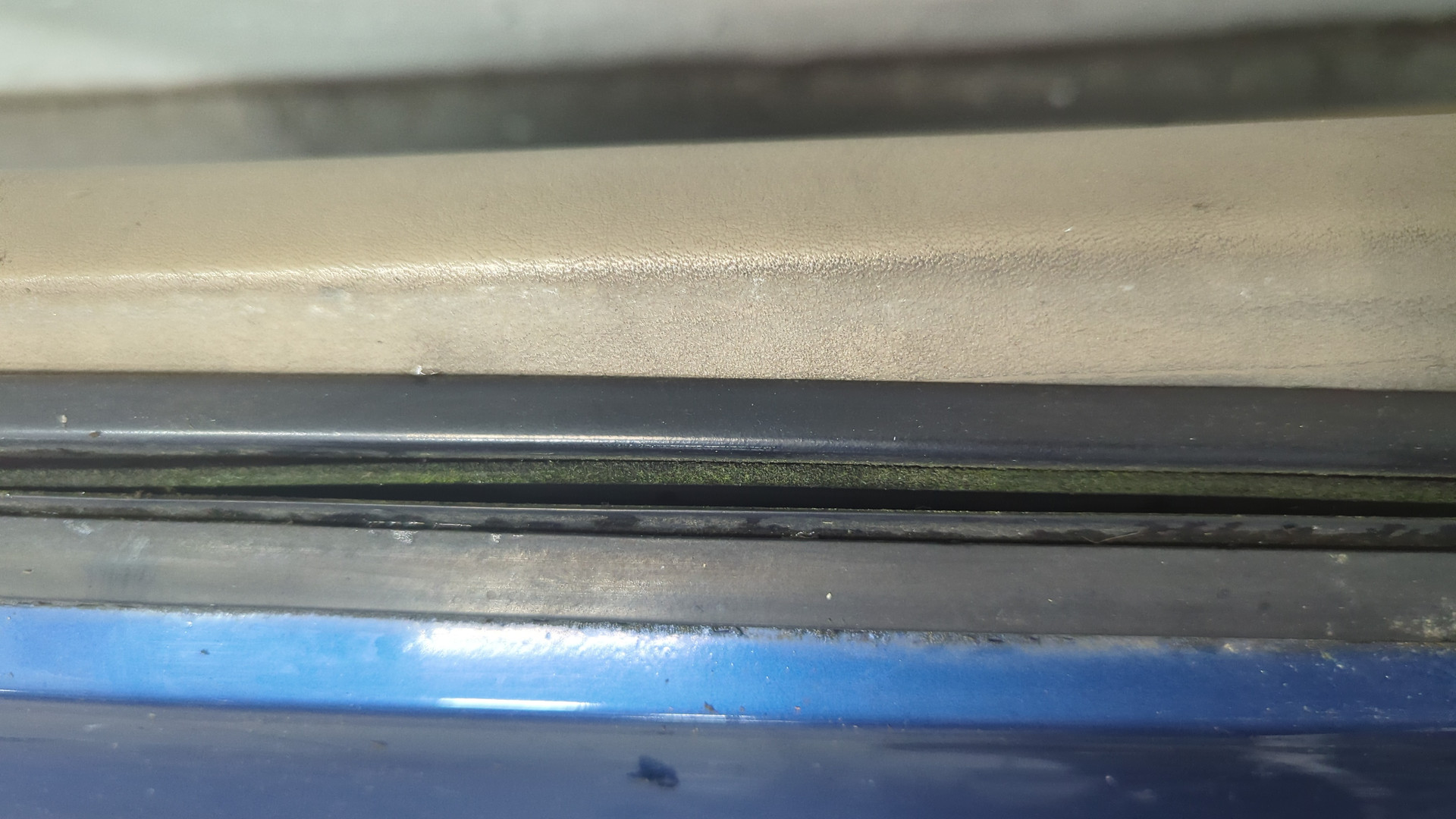 Дверь передняя правая