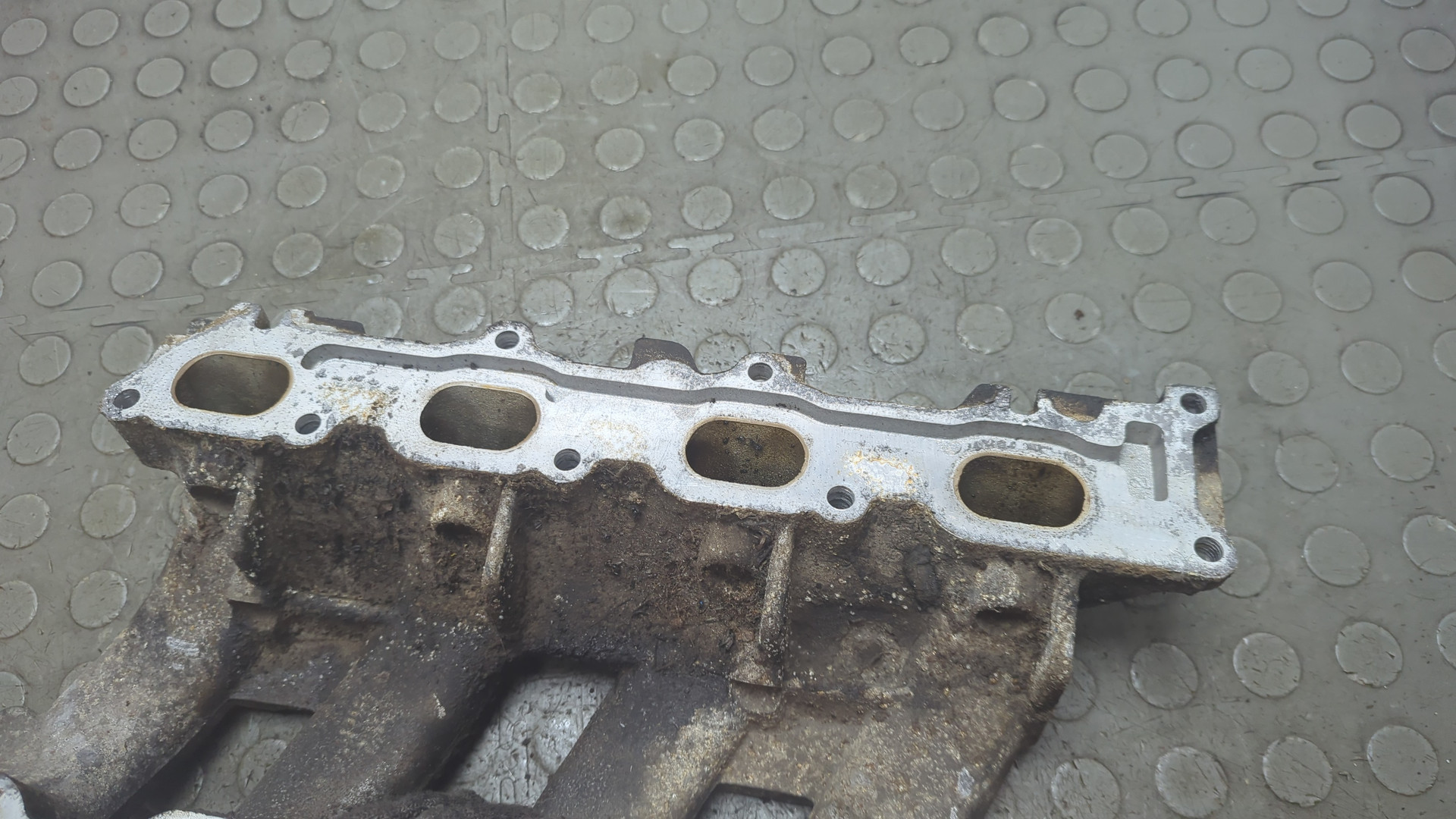 Коллектор впускной