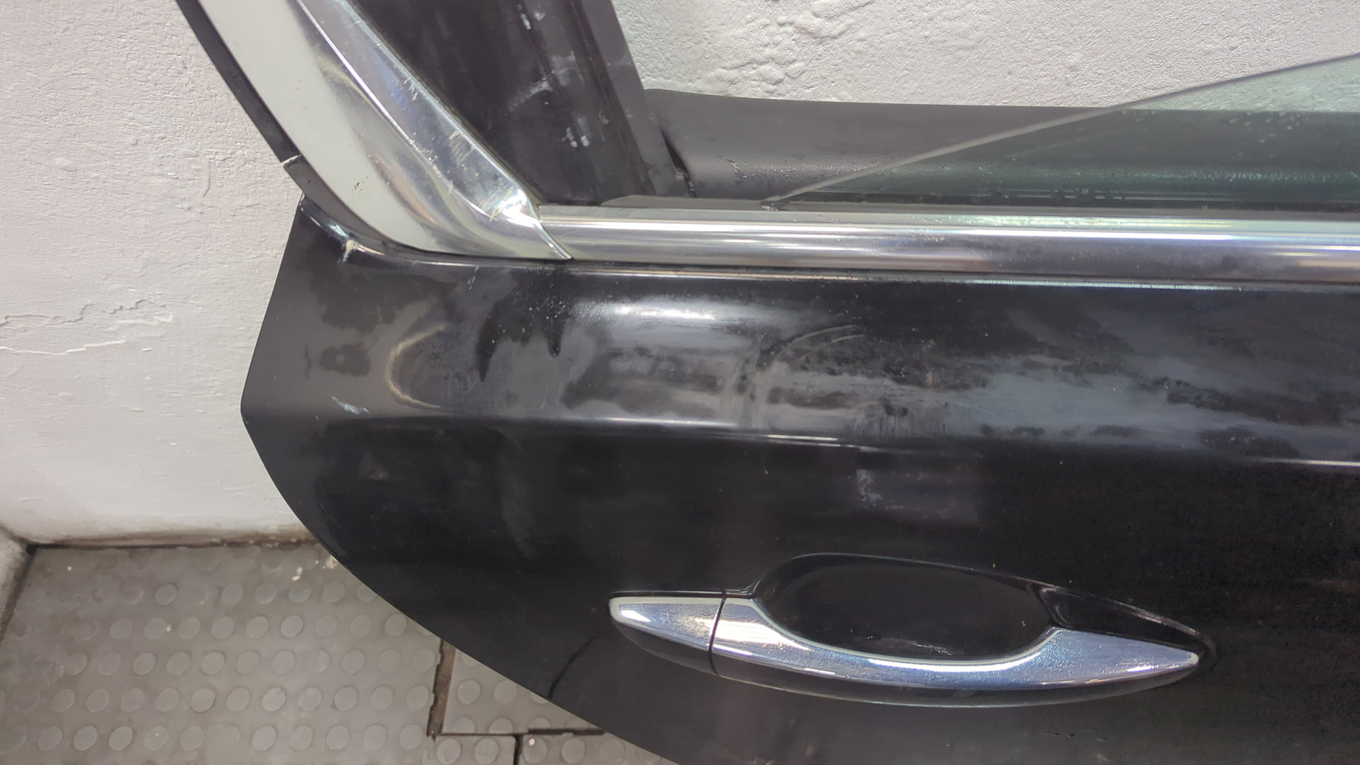 Дверь задняя правая