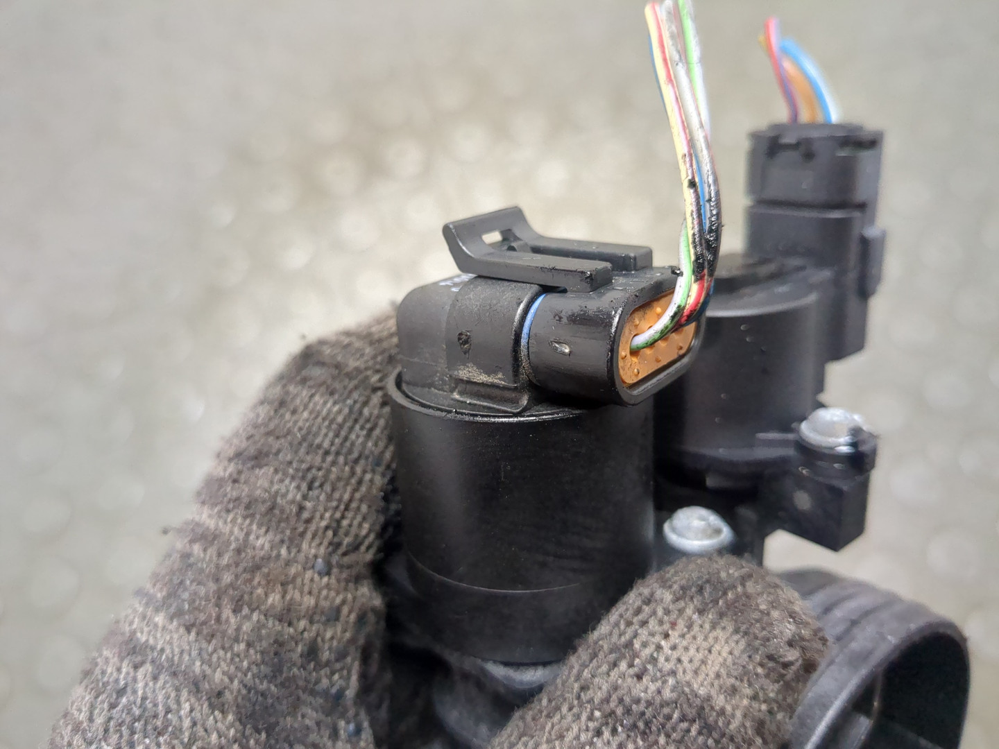 Заслонка дроссельная электрическая