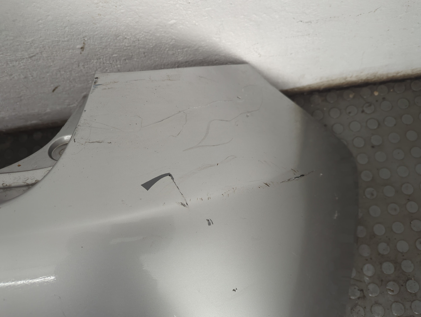 Бампер задний