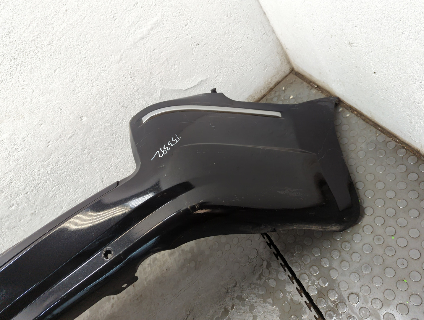 Бампер задний