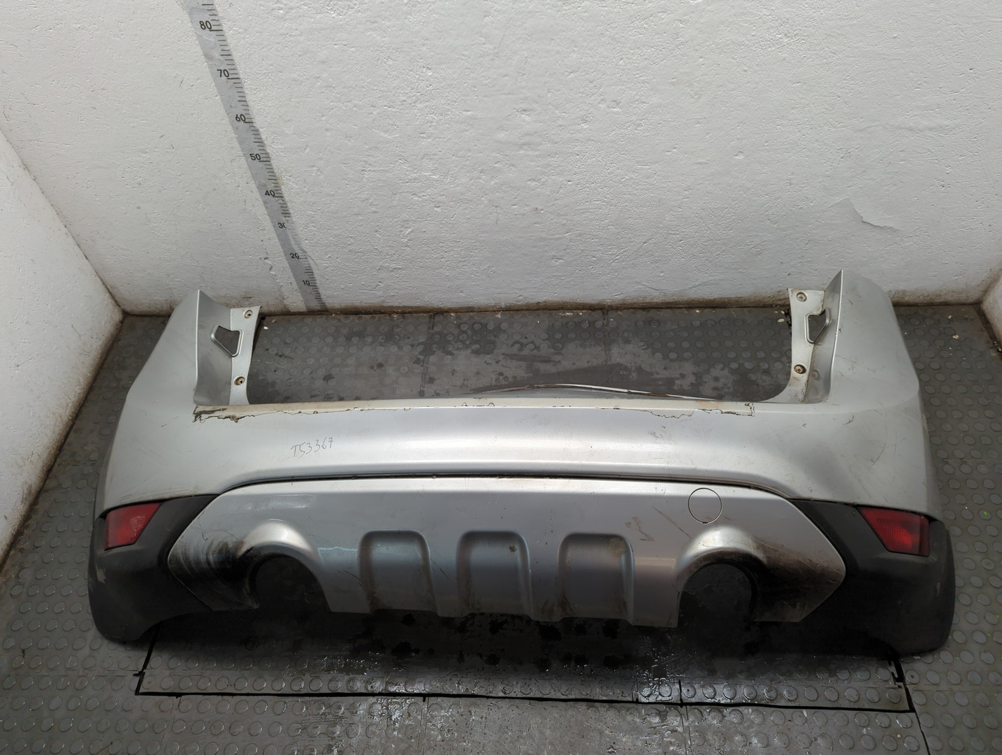 Бампер задний