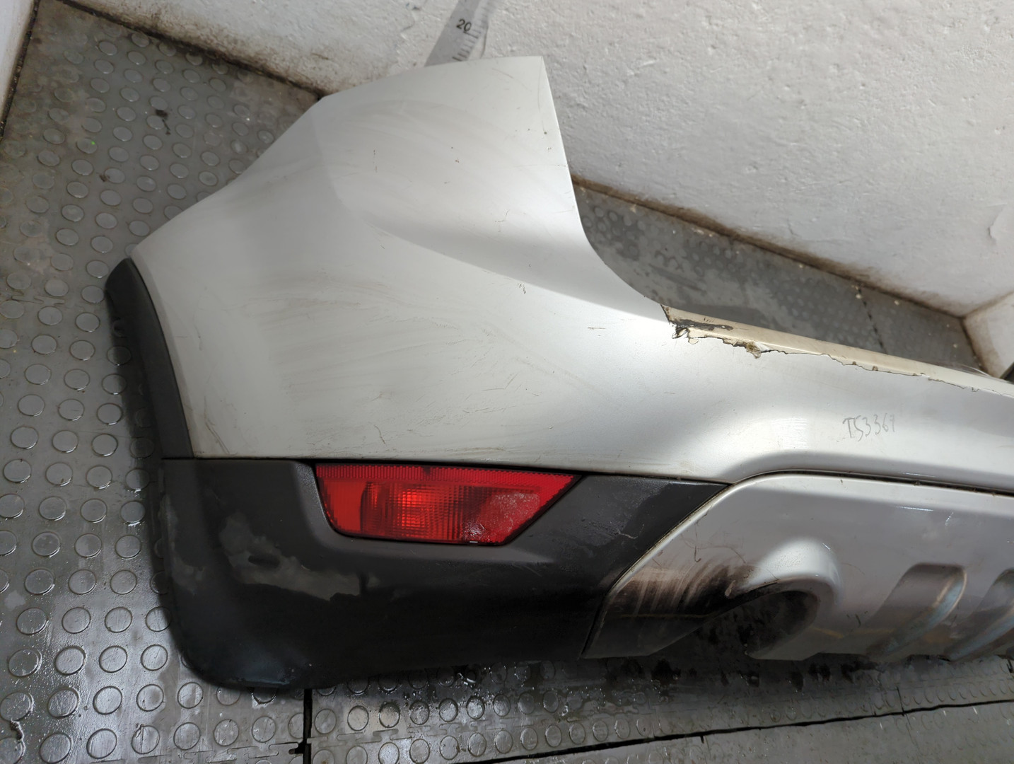 Бампер задний