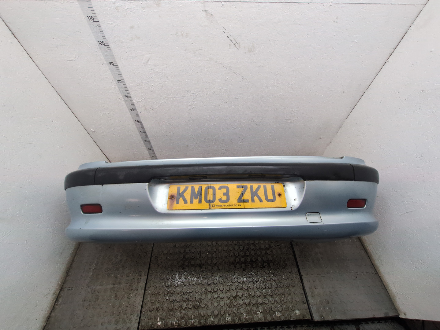 Бампер задний