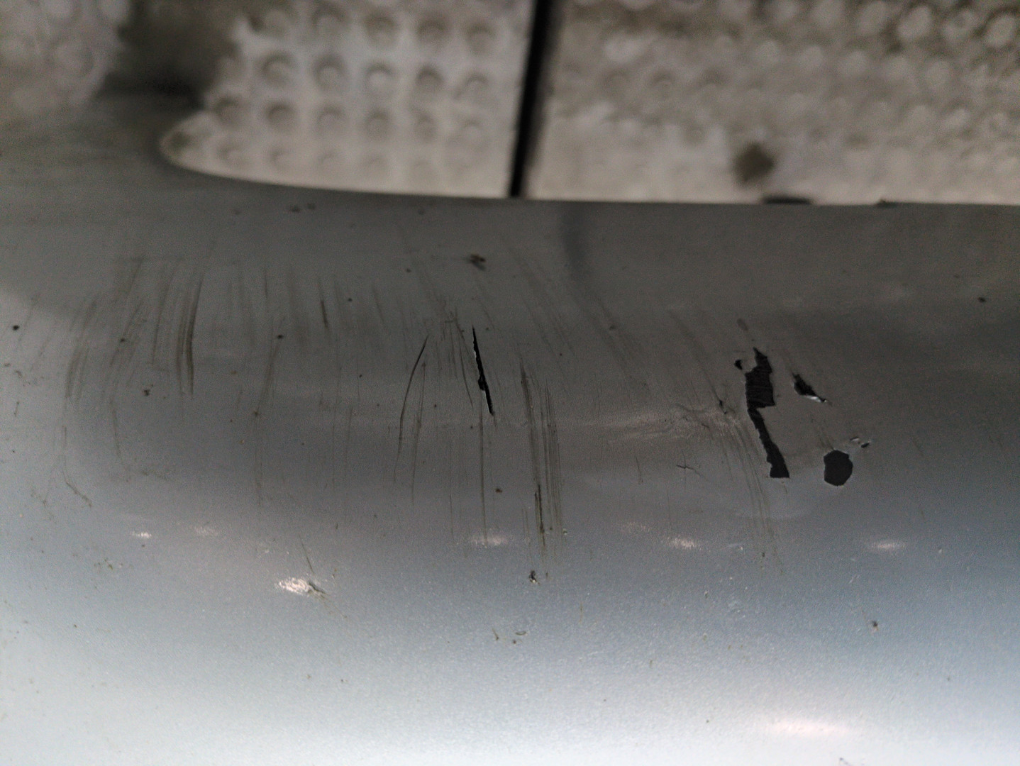 Бампер задний