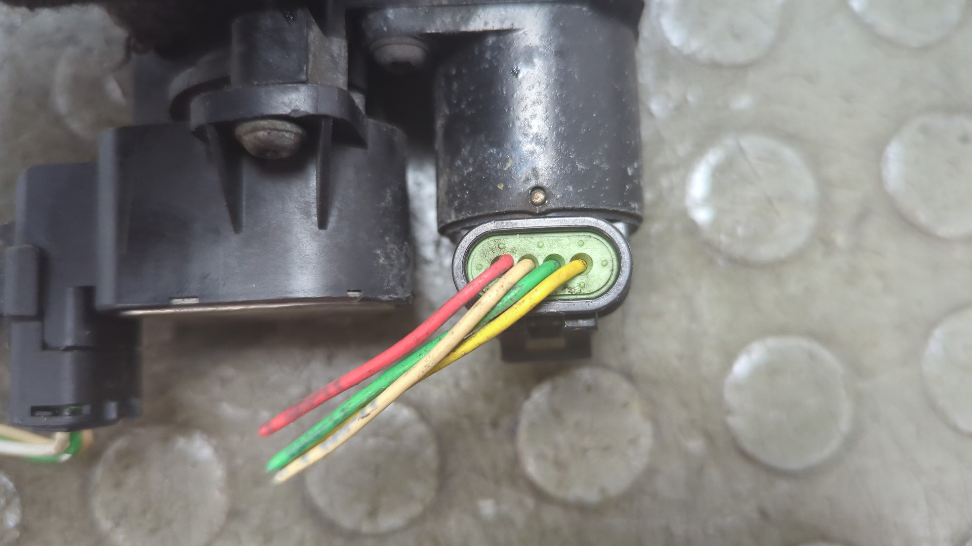 Заслонка дроссельная электрическая