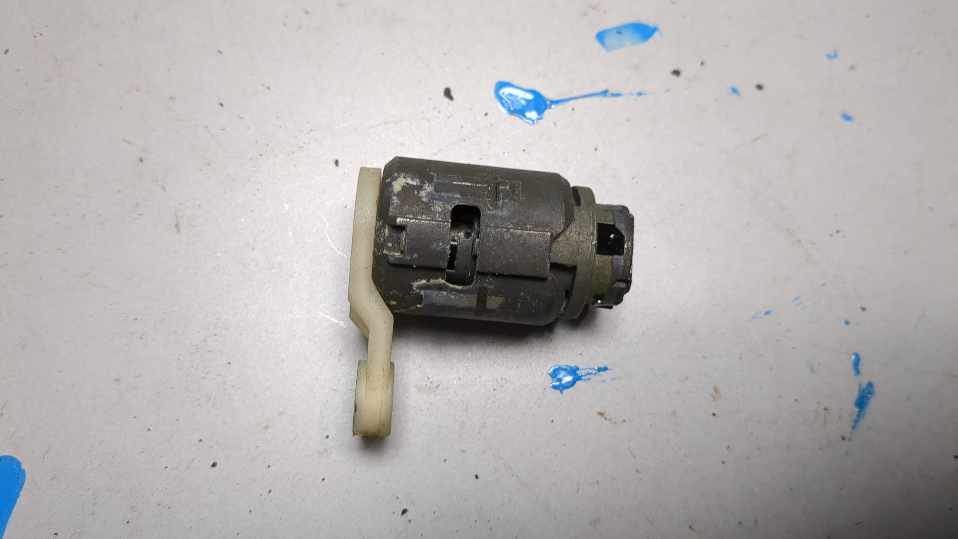 Вставка замка двери