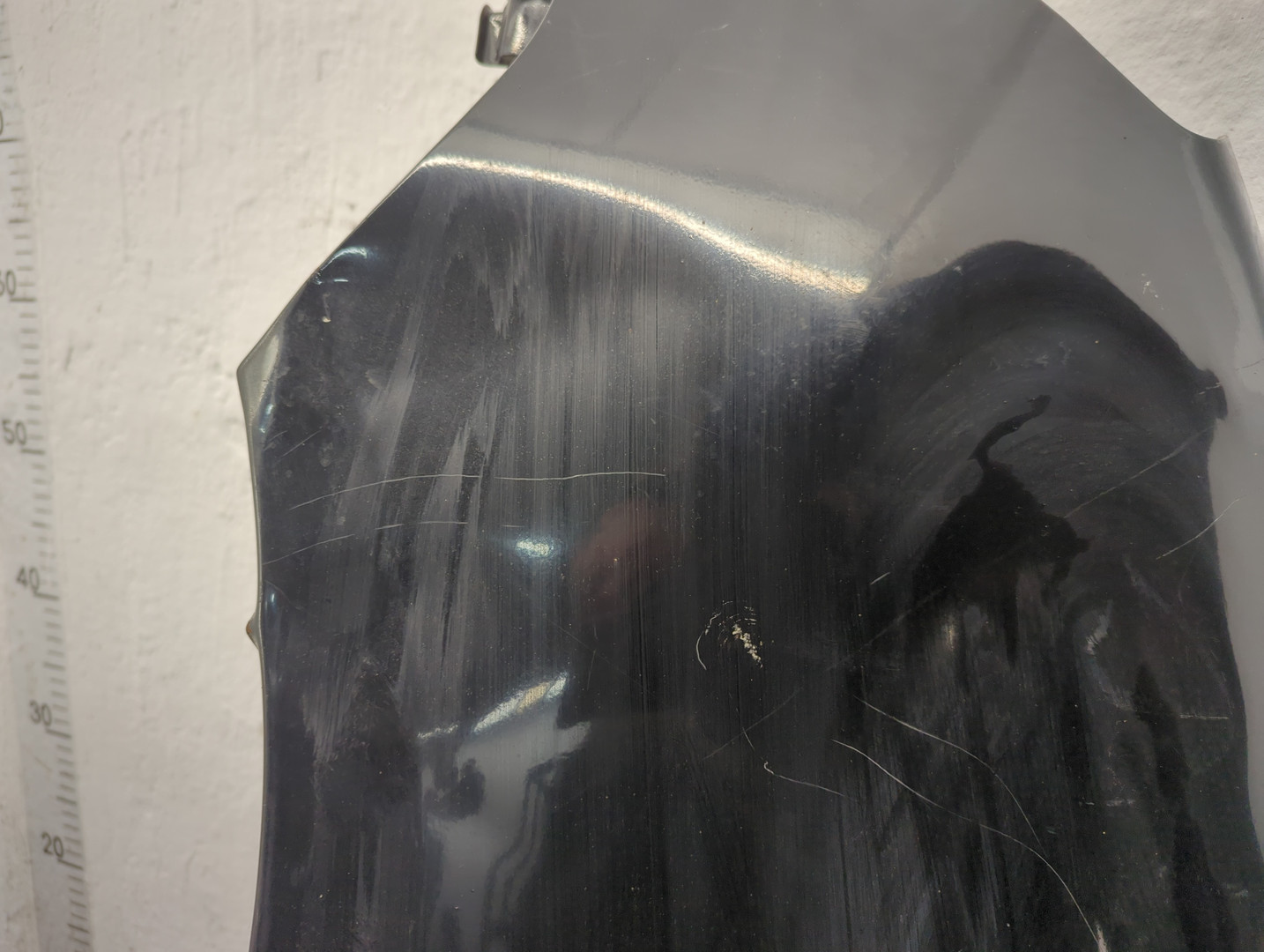 Крыло переднее левое