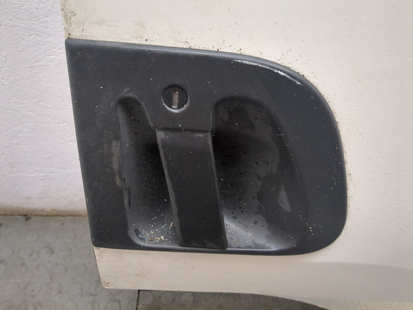 Дверь передняя правая