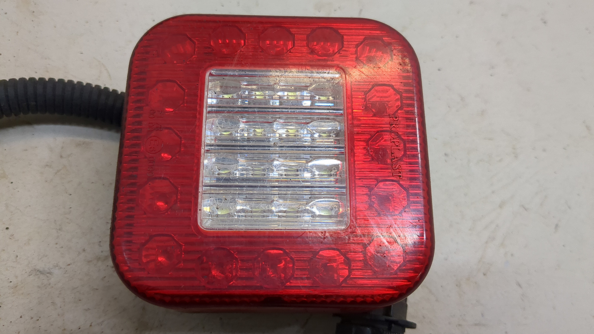 Фонарь задний противотуманный