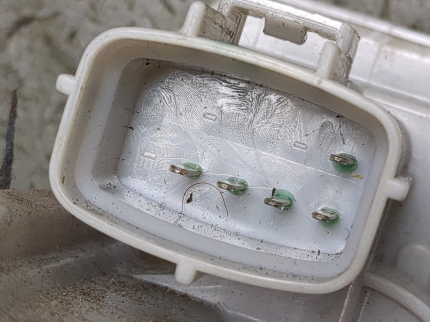 Замок двери задней левой