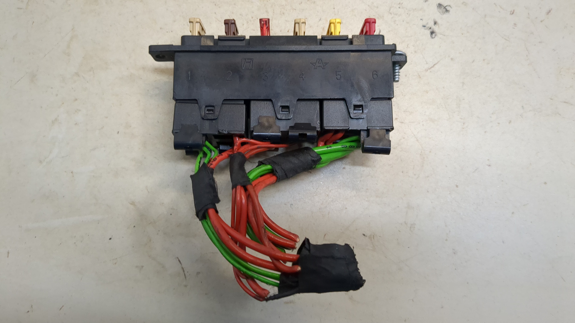 Блок предохранителей