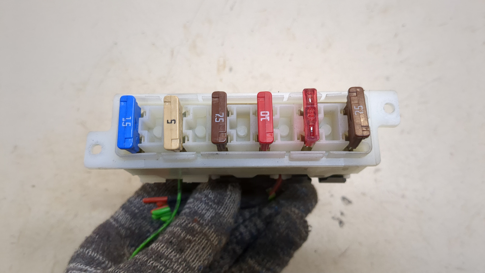 Блок предохранителей