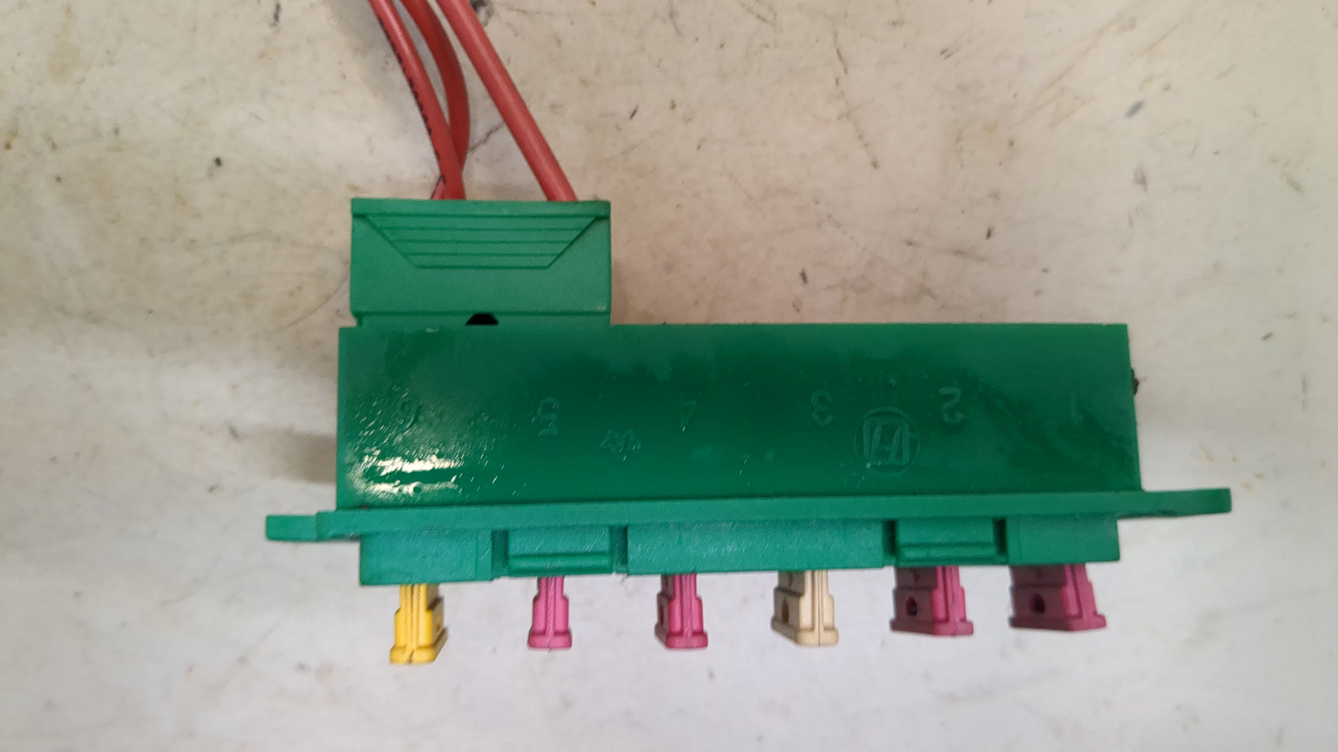 Блок предохранителей