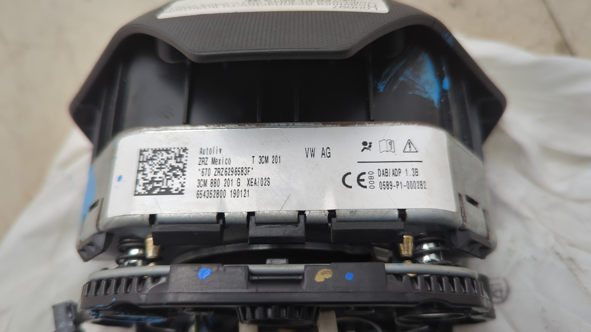 Подушка безопасности в рулевое колесо