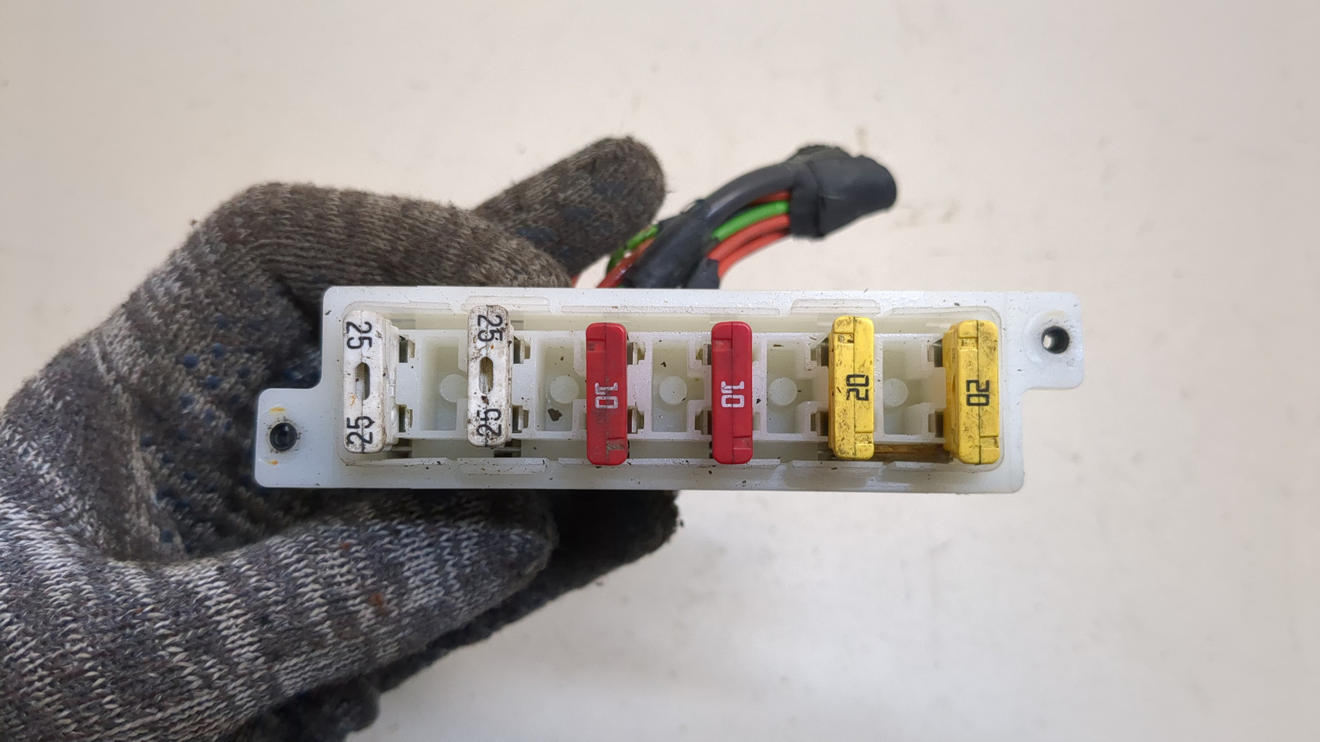 Блок предохранителей