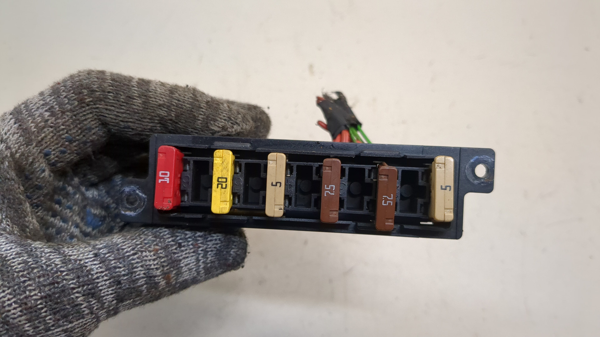 Блок предохранителей