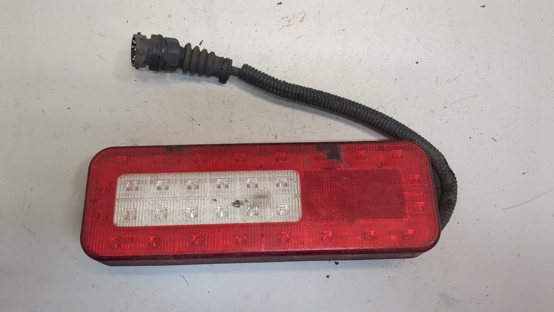 Фонарь задний