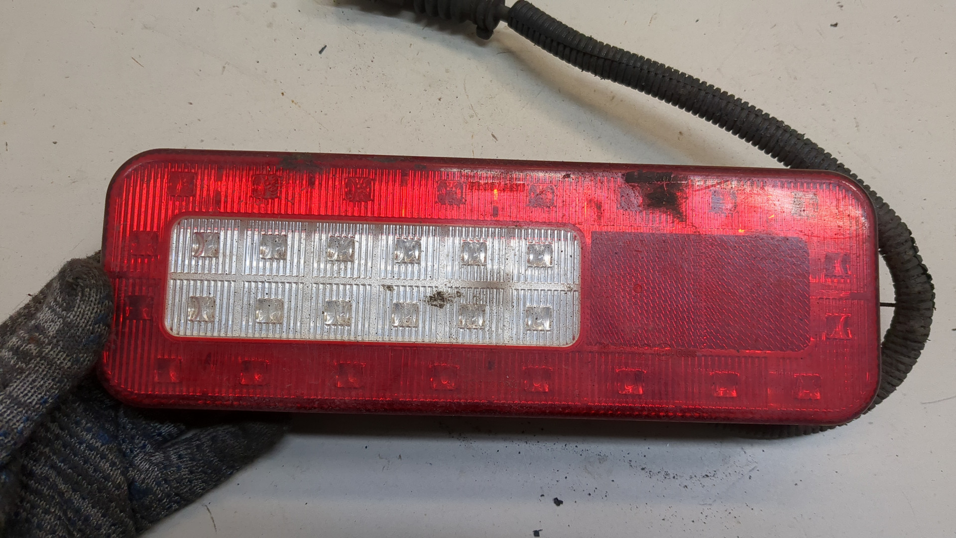 Фонарь задний