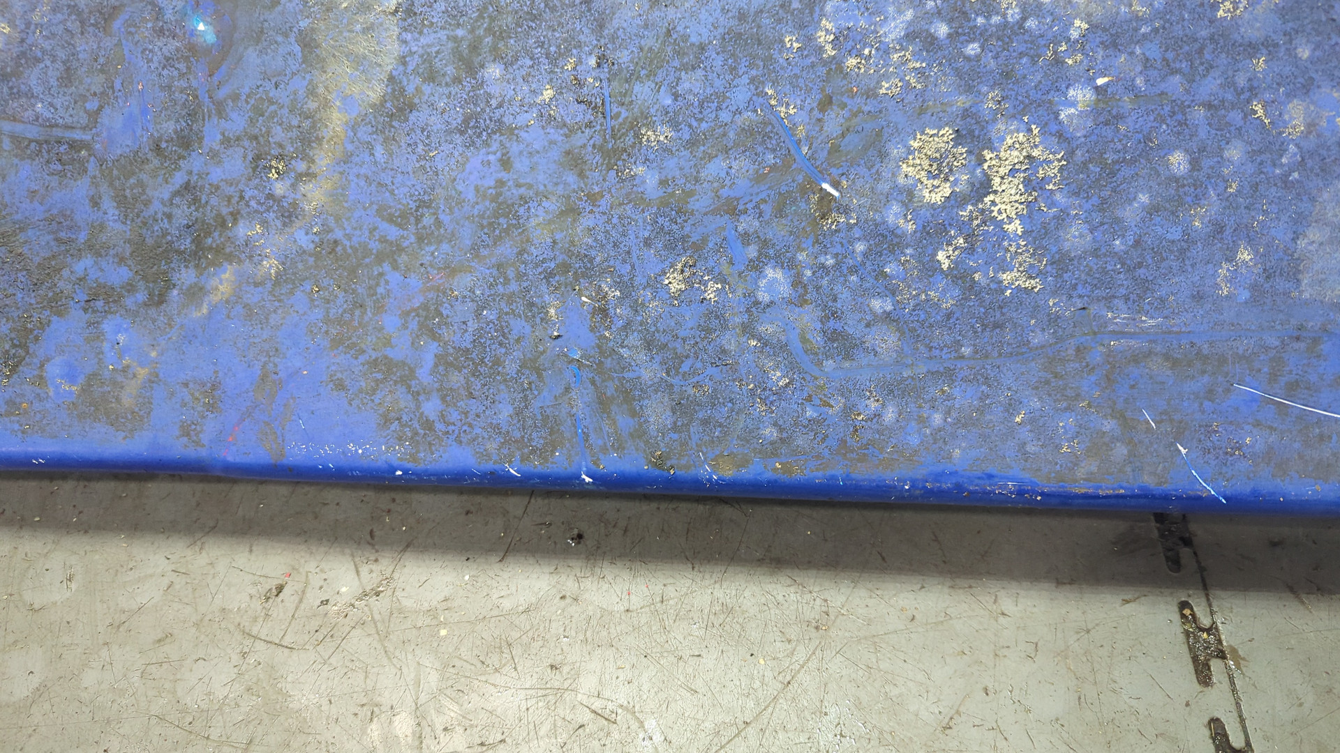 Спойлер переднего бампера левый