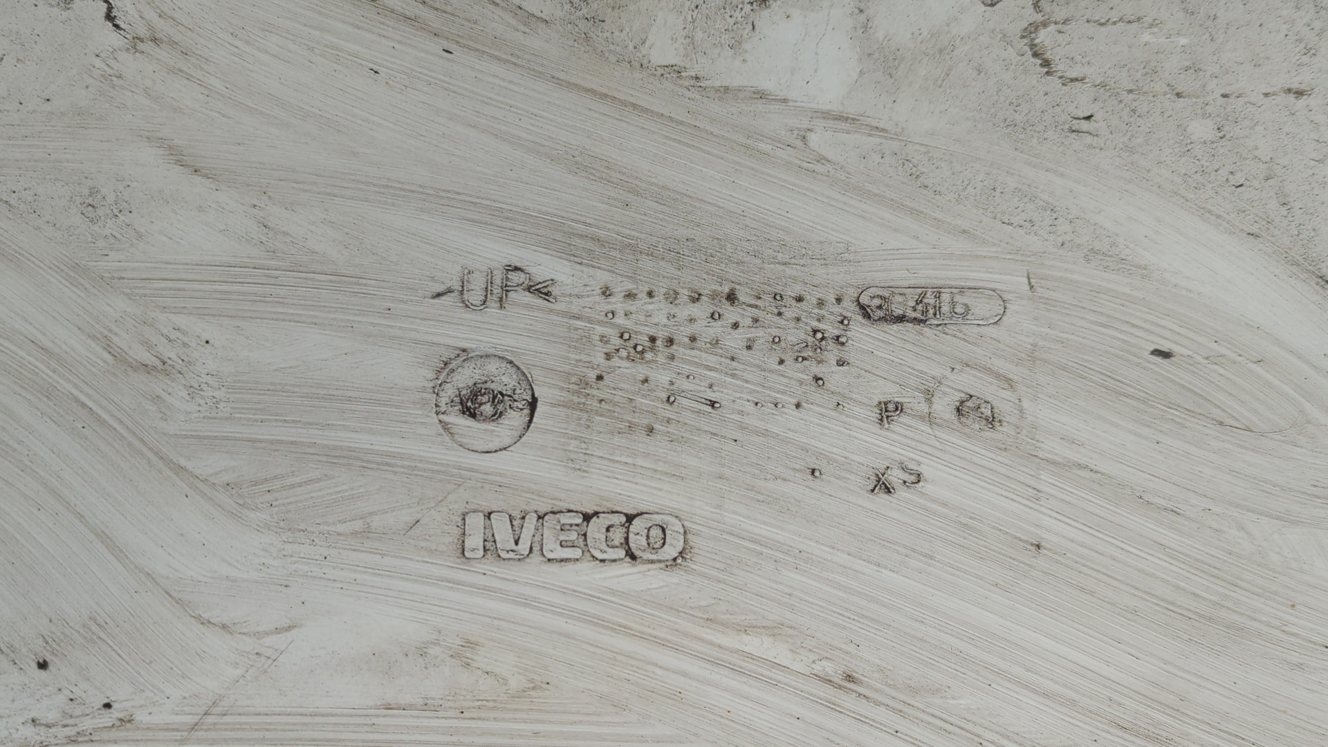 Подножка левая