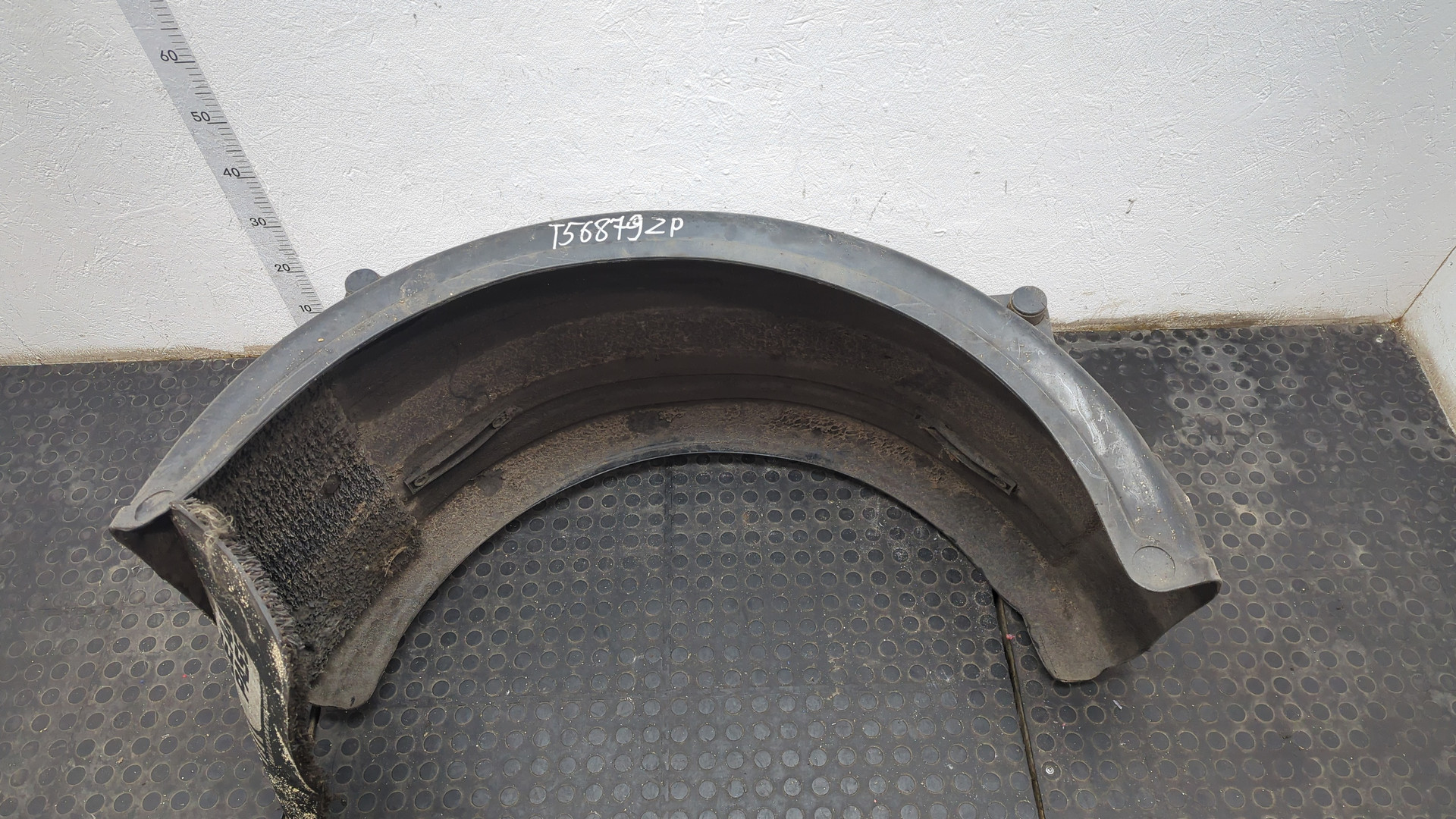 Крыло заднее правое