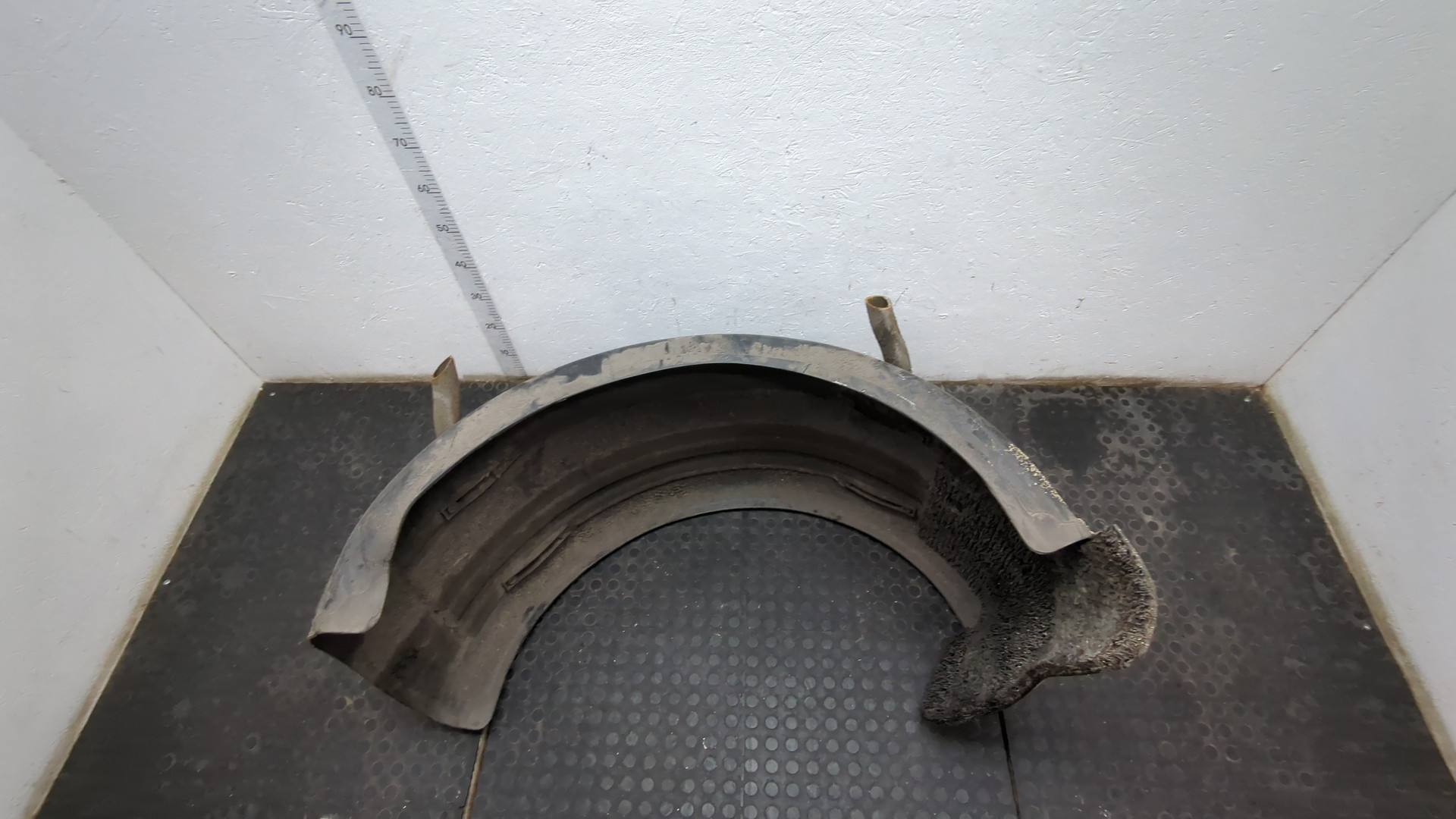 Крыло заднее правое