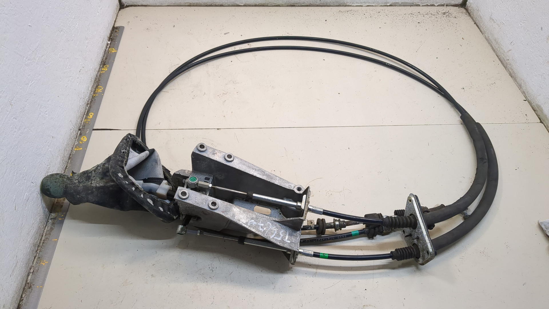 Кулиса МКПП / АКПП