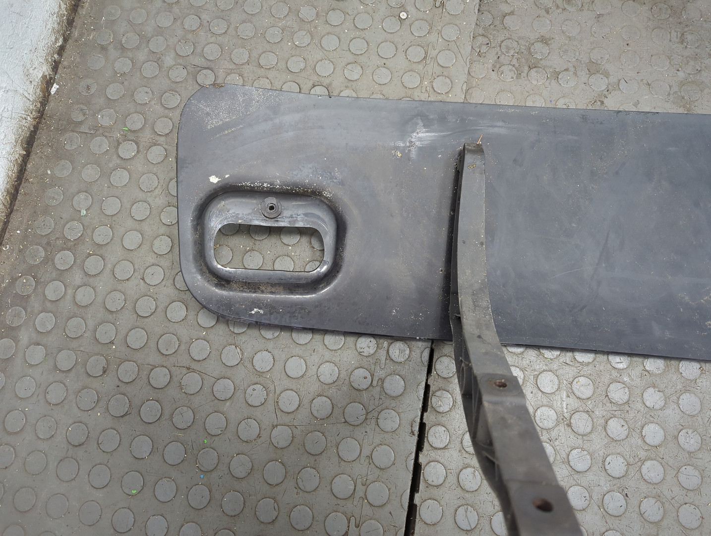 Козырек солнцезащитный