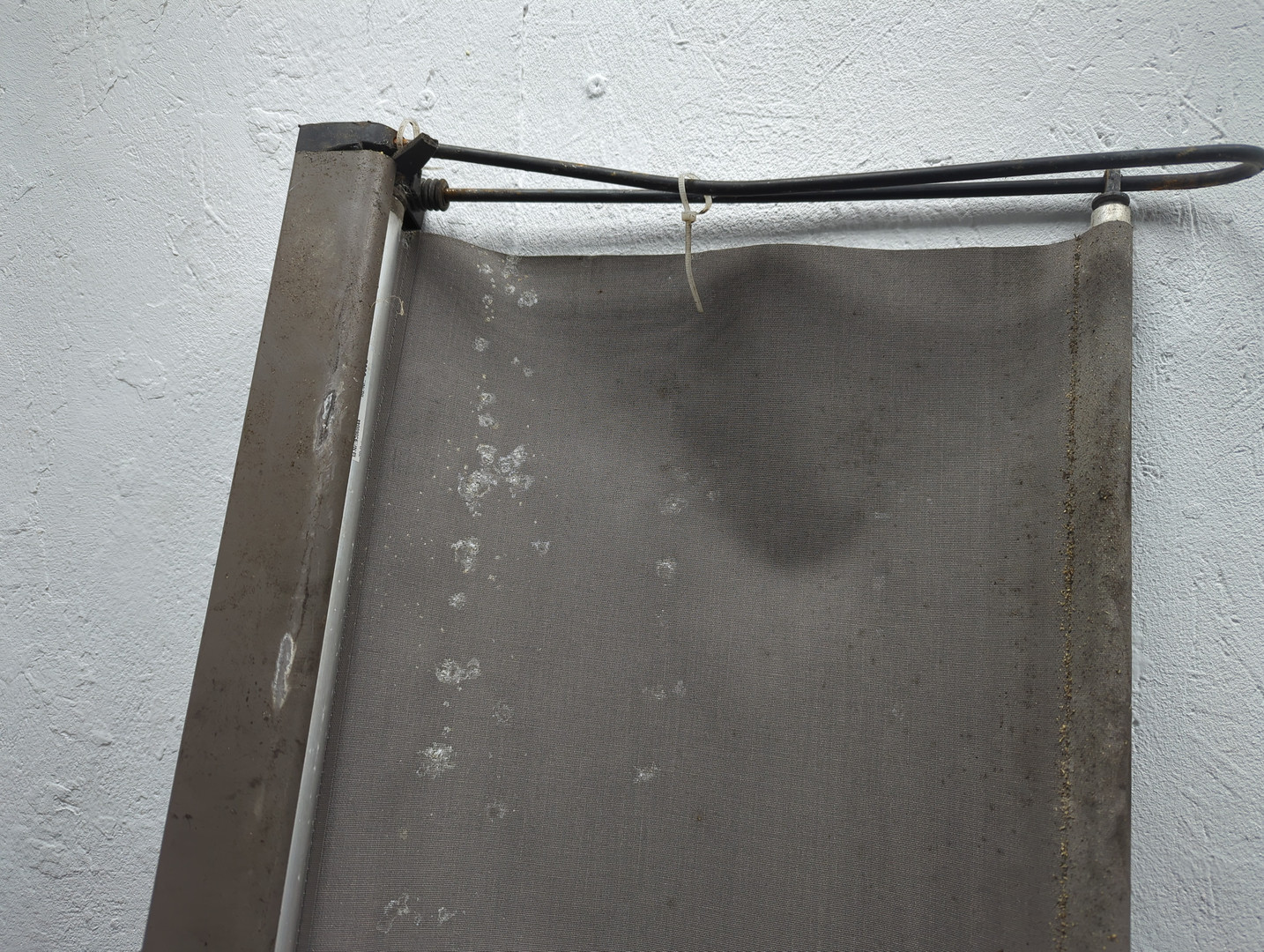 Шторка солнцезащитная