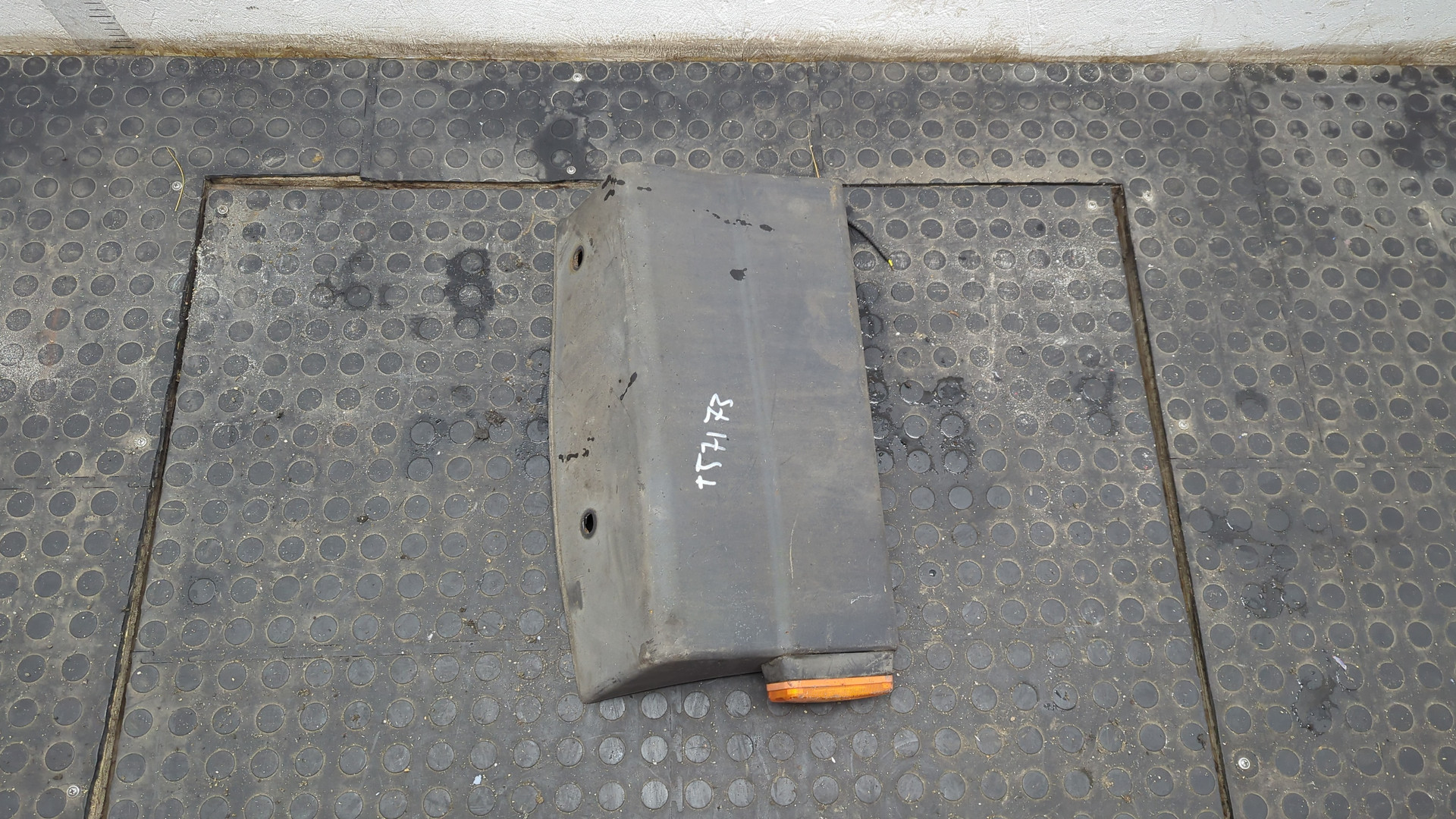 Накладка (кузов наружные)