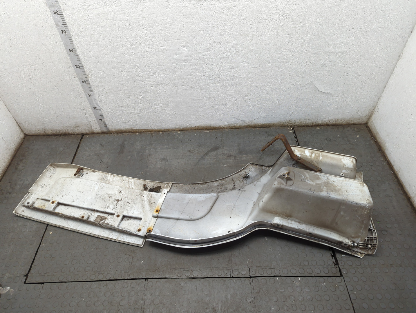 Подножка правая