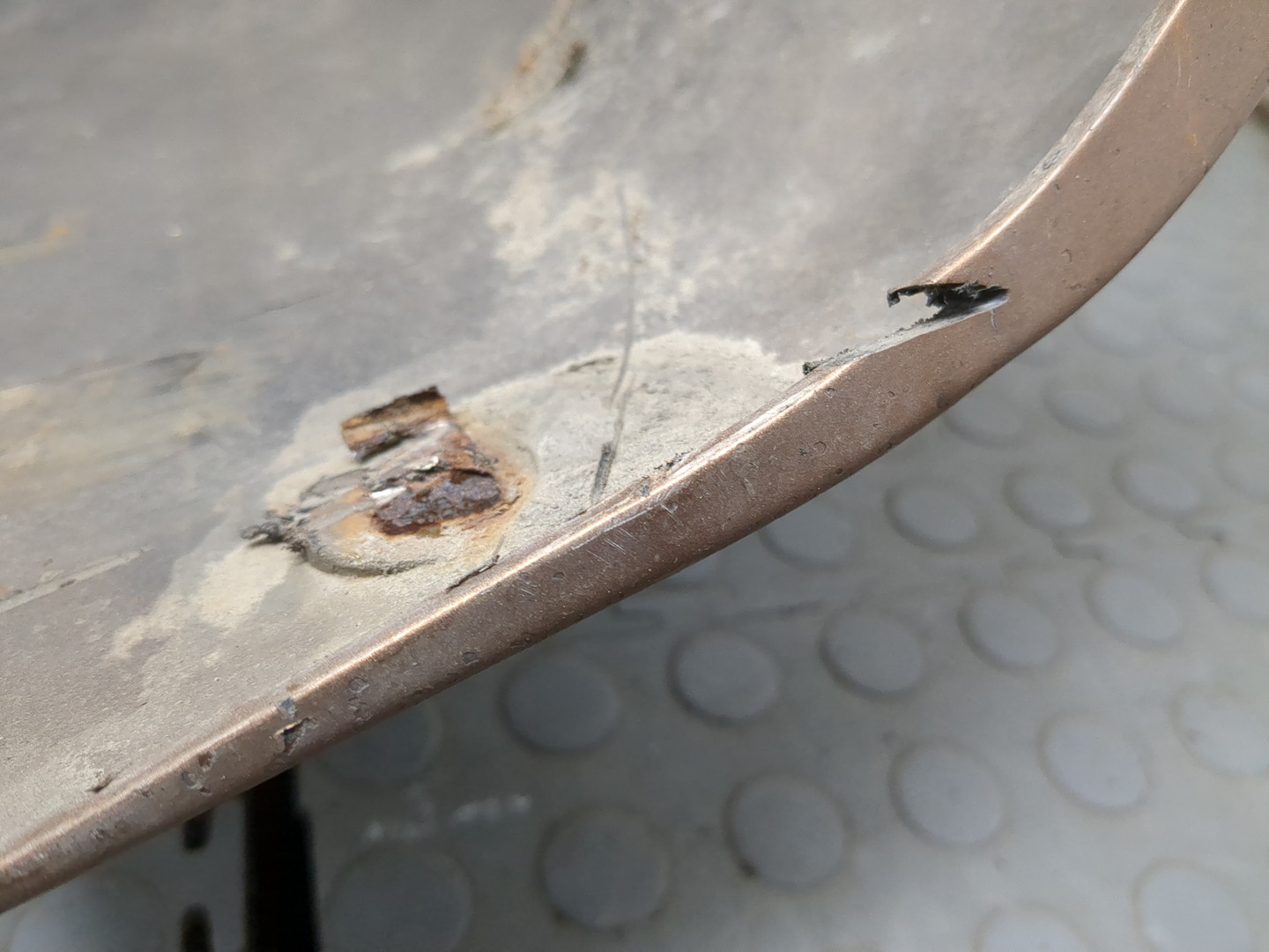 Бампер задний