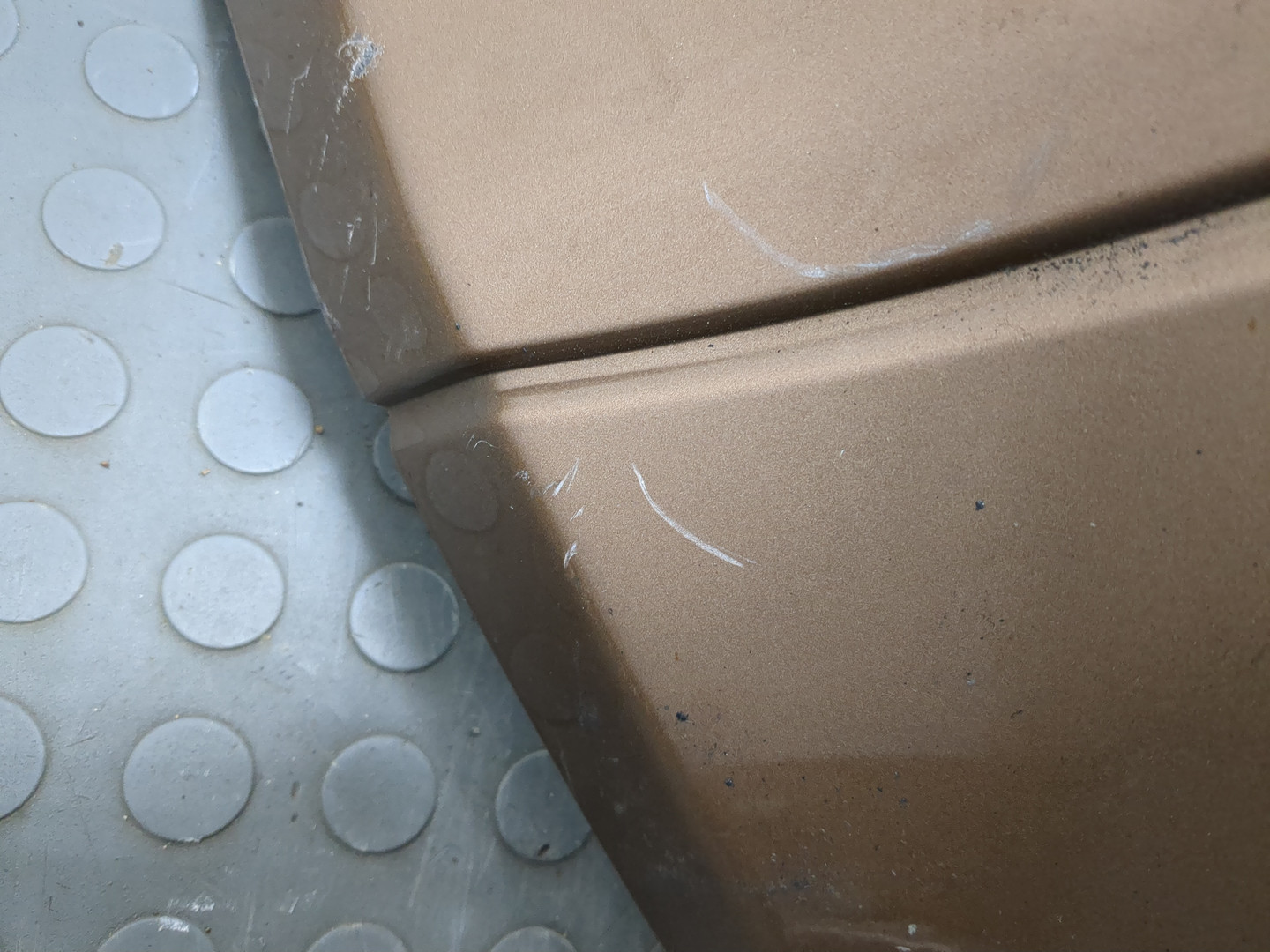 Бампер задний