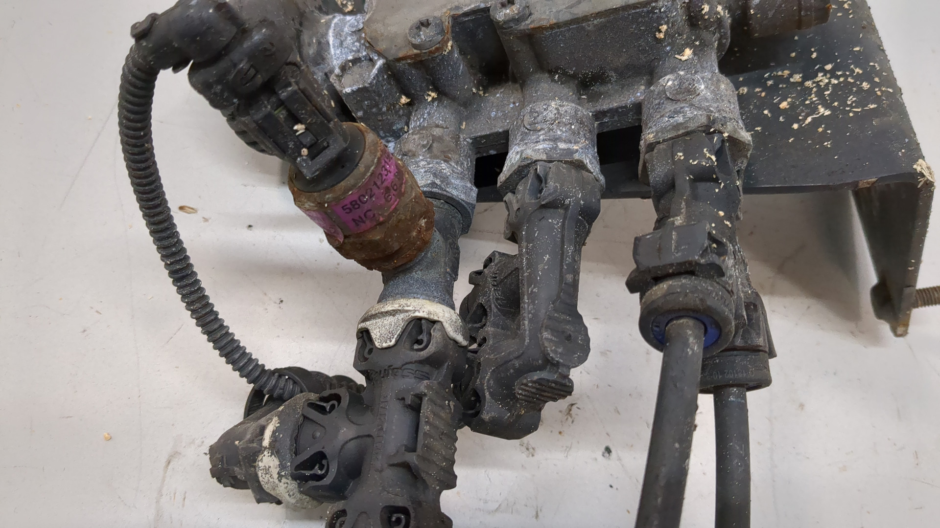 Кран уровня пола