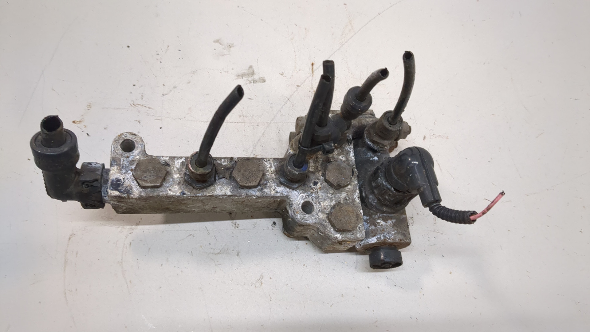 Распределитель тормозных сил