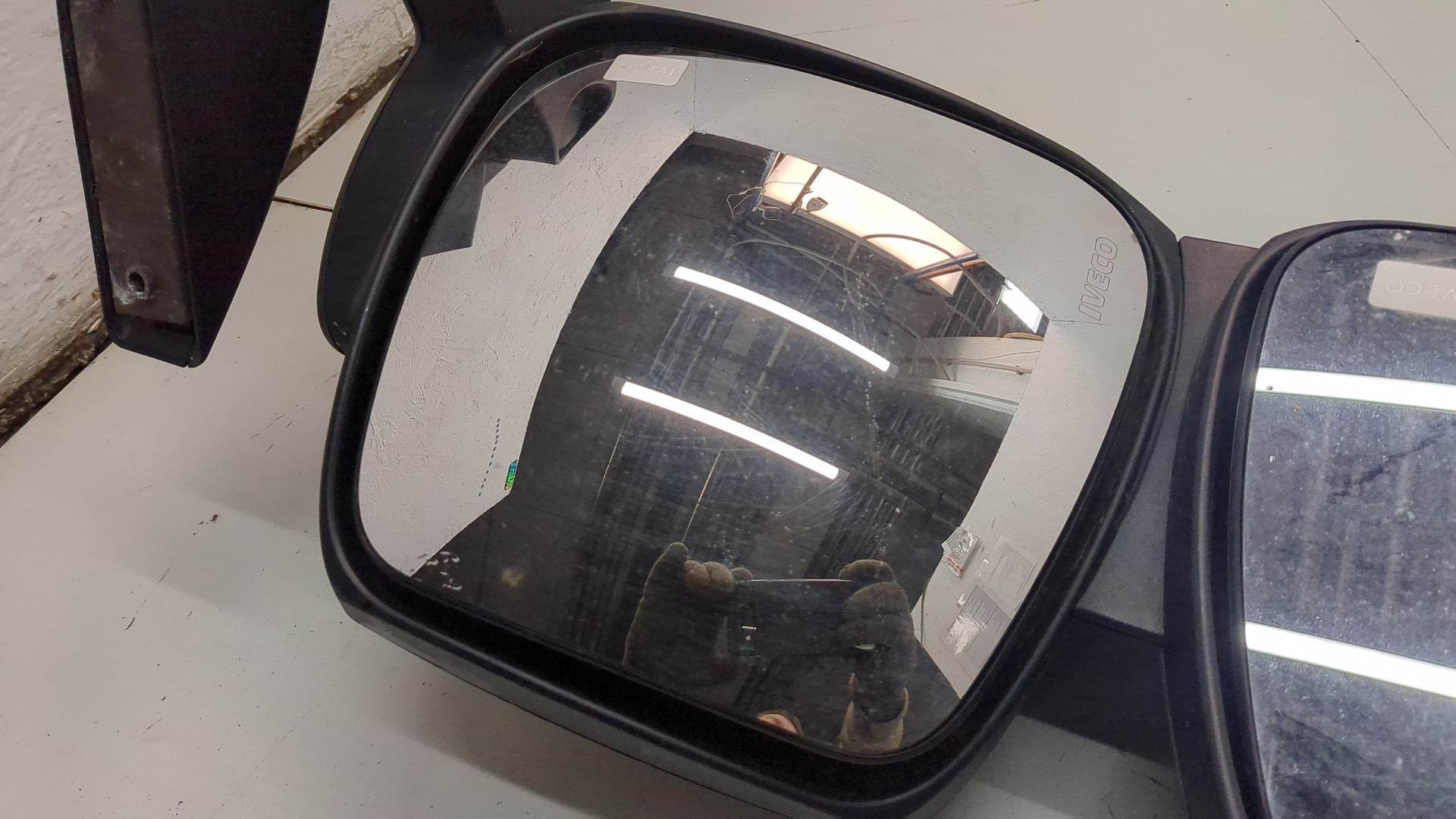 Зеркало правое электрическое